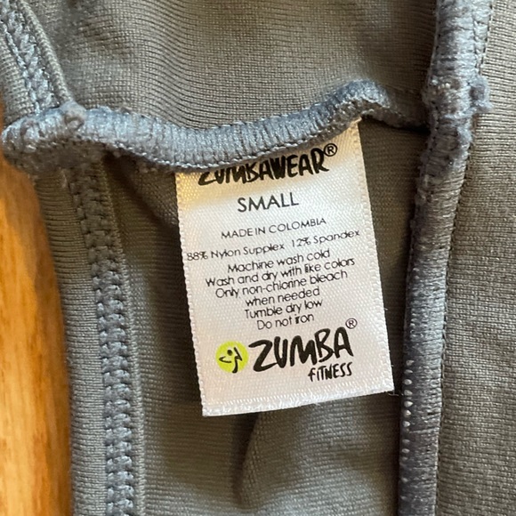 Zumba Fitness Gray sports bra - Picture 2 of 3